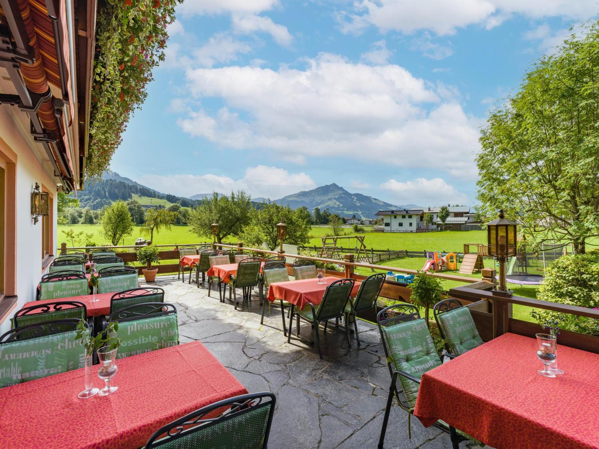 Hotel Neuwirt Kirchdorf in Tirol Kültér fotó